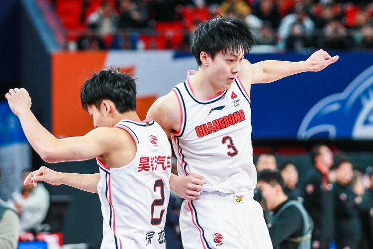 开云体育app下载-CBA球队获胜场次排行榜：广东千胜领跑 辽京疆鲁分列二至五位